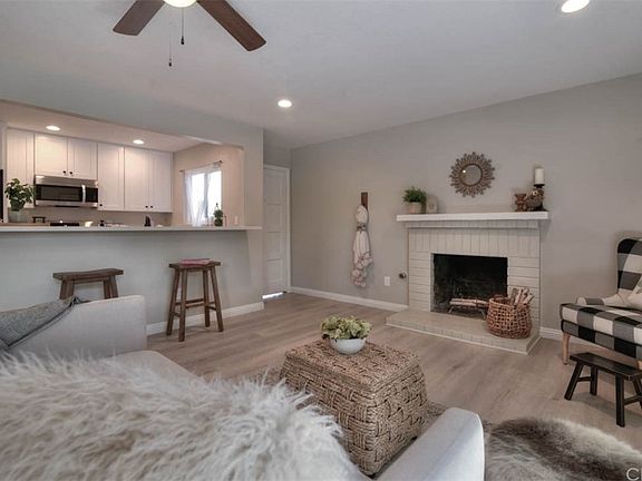 3rd image of 1092 Cabrillo Park Dr APT E