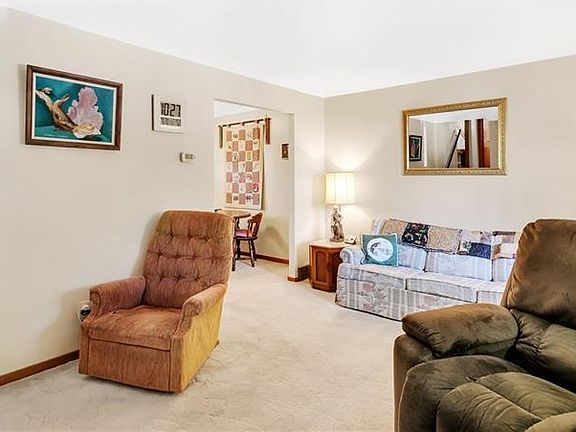 4th image of 106 Sherrie Dr