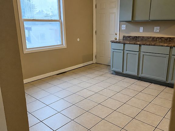 5th image of 4428 Elm Ave