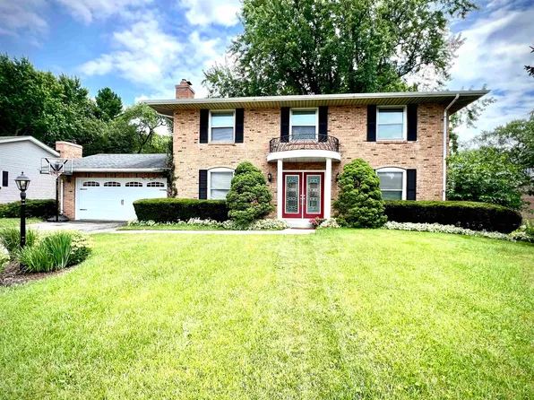 3165 Spring Lake Dr, Rockford, IL 61114