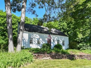 465 Simsbury Rd, Bloomfield, CT 06002