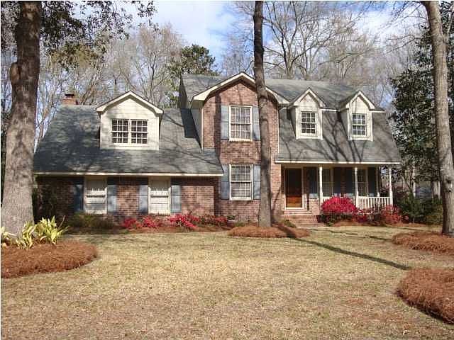 1st image of 107 Squire Ct