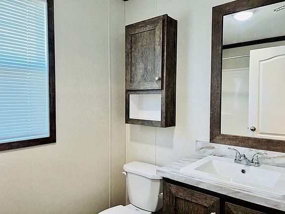 5th image of 2129 Arrowhead Dr #103