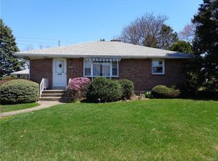 1704 Elmwood Dr, Whitehall, PA 18052