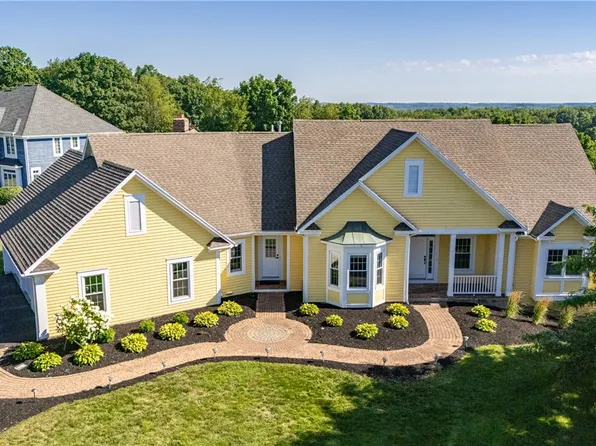 22 Cobblecreek Rd, Victor, NY 14564
