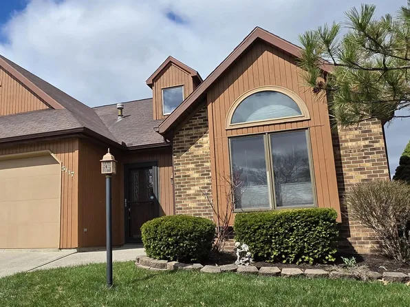 5117 Woodmark Ct, Fort Wayne, IN 46815