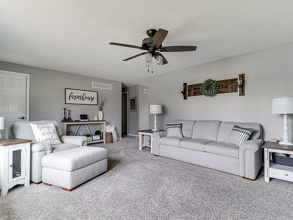 3rd image of 114 Glenridge Dr