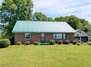 1496 Greenville Mercer Rd, Mercer, PA 16137