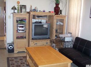 6018 59th Rd, Flushing, NY 11378