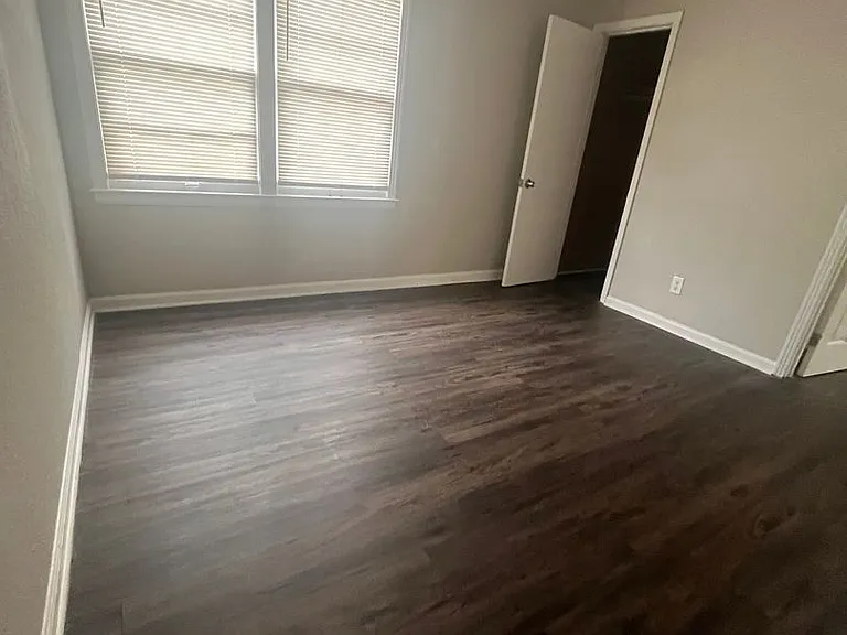 2812 Amsden Ave — Photo 7