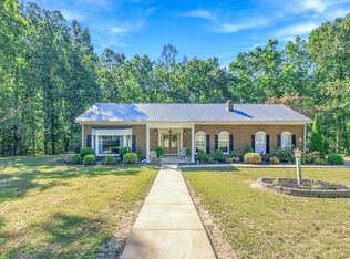 222 Harlan St, Hohenwald, TN 38462
