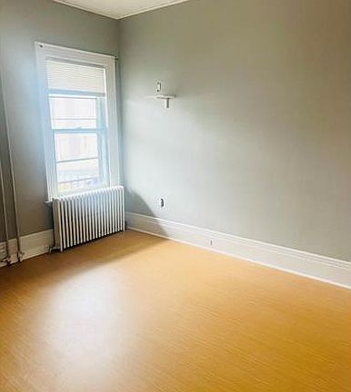2nd image of 15 Dudley Pl