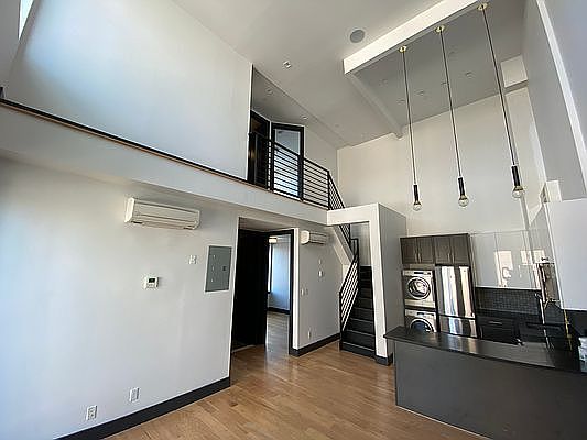 1st image of 555 4th Ave #5R