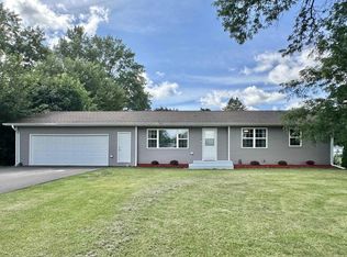 836 E Hart Rd, Beloit, WI 53511