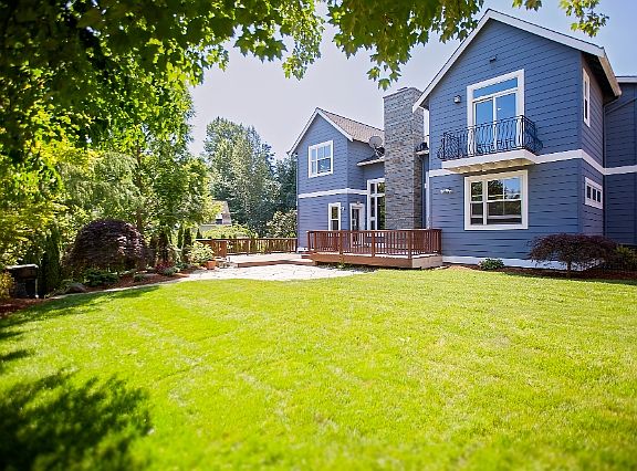 3rd image of 3110 172nd Ave NE