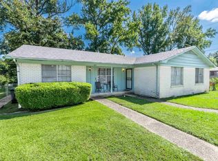 618 & 620 Newcastle Dr, Sherwood, AR 72120