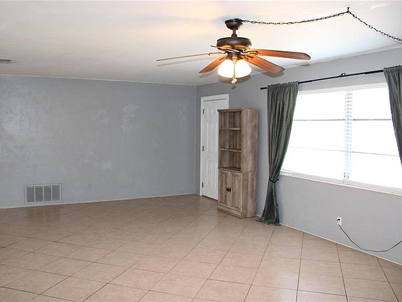 3rd image of 11364 79th Ave