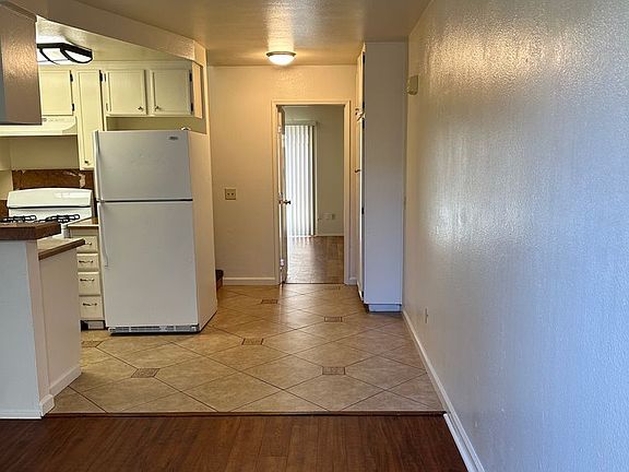 4th image of 4050 Wabash Ave APT 6