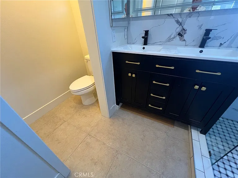 20402 Santa Ana Ave #4 — Photo 34