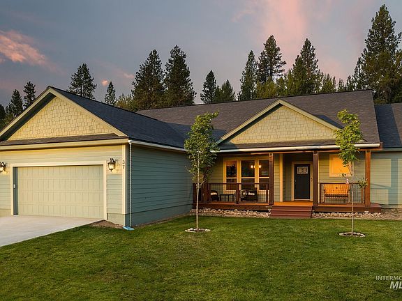 2nd image of 37 Wapiti Ct