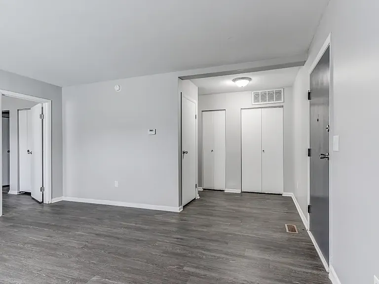 Englewood Villas & Residences — Photo 35