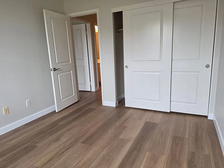 15236 Davenport St — Photo 24