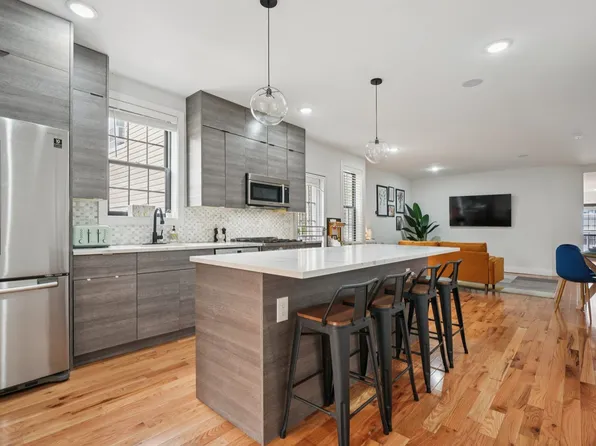 72 Columbia Avenue image 8 of 28