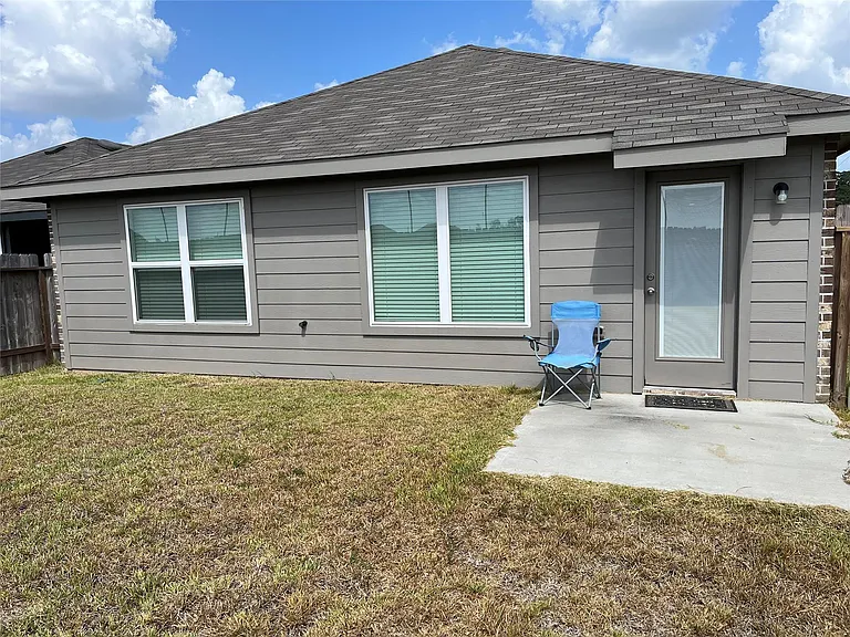 24203 Saddlestone Green Dr — Photo 18