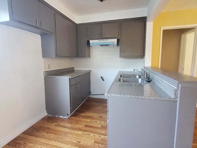 4043 Beck Ave #B — Photo 6