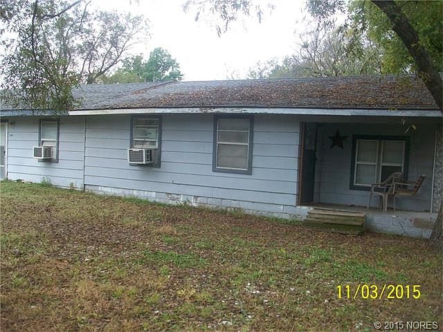 2nd image of 1422 N Bryan St