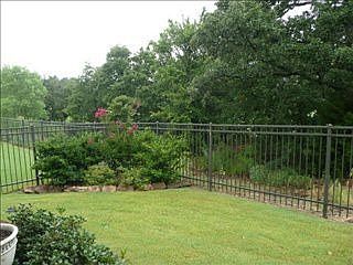 5th image of 8817 Thompson Dr