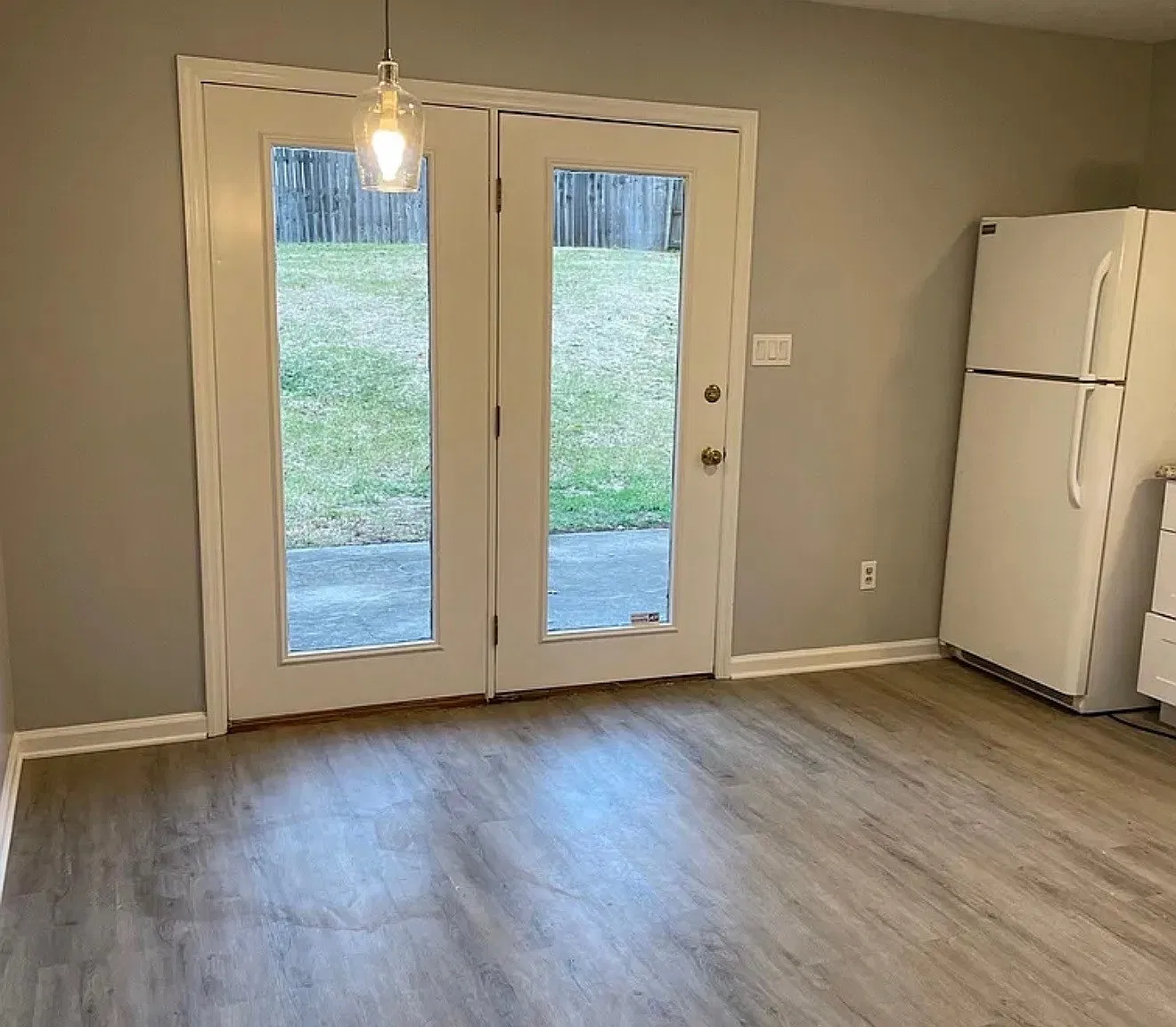 3 bed, 1100 sqft, $1,450 — Photo 4