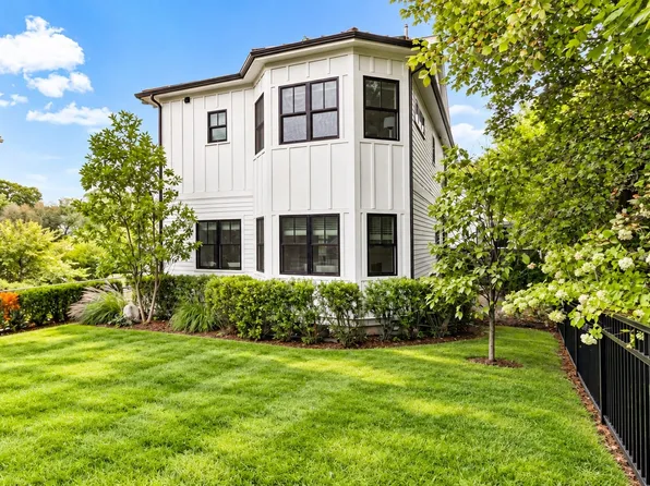 148 Pine St, Auburndale, MA 02466