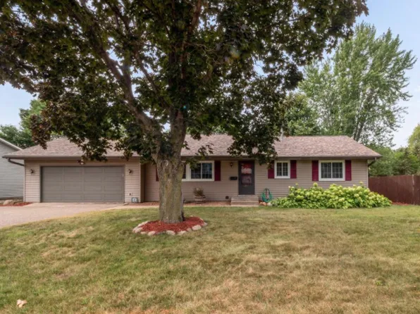 6745 Dawn Way, Inver Grove Heights, MN 55076