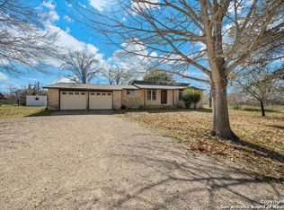 2270 Tumlinson Rd, Pleasanton, TX 78064