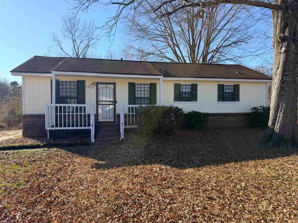 2955 Lake Park Rd, Memphis, TN 38127