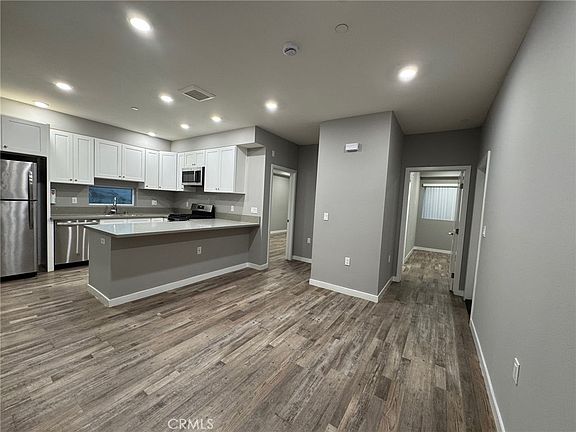3rd image of 623 N Normandie Ave #623
