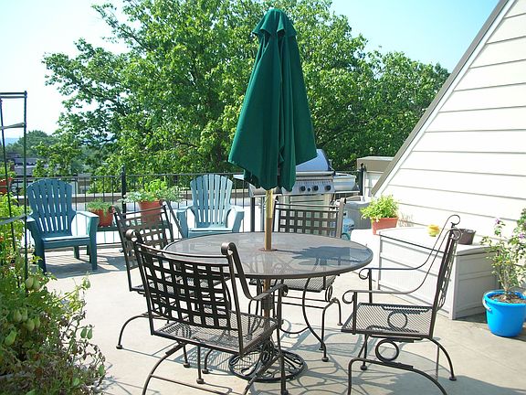 Rooftop Deck - SW View