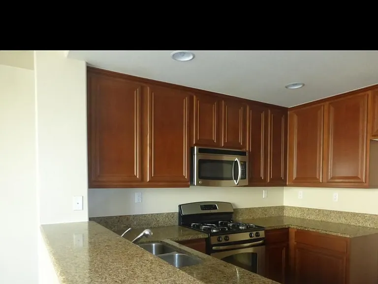 31160 Strawberry Tree Ln — Photo 2