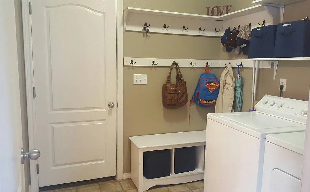 4 bed, 2.5 bath, 2525 sqft, $2,800 — Photo 4