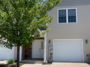 273 Shadow Wood Cir, Archbald, PA 18403