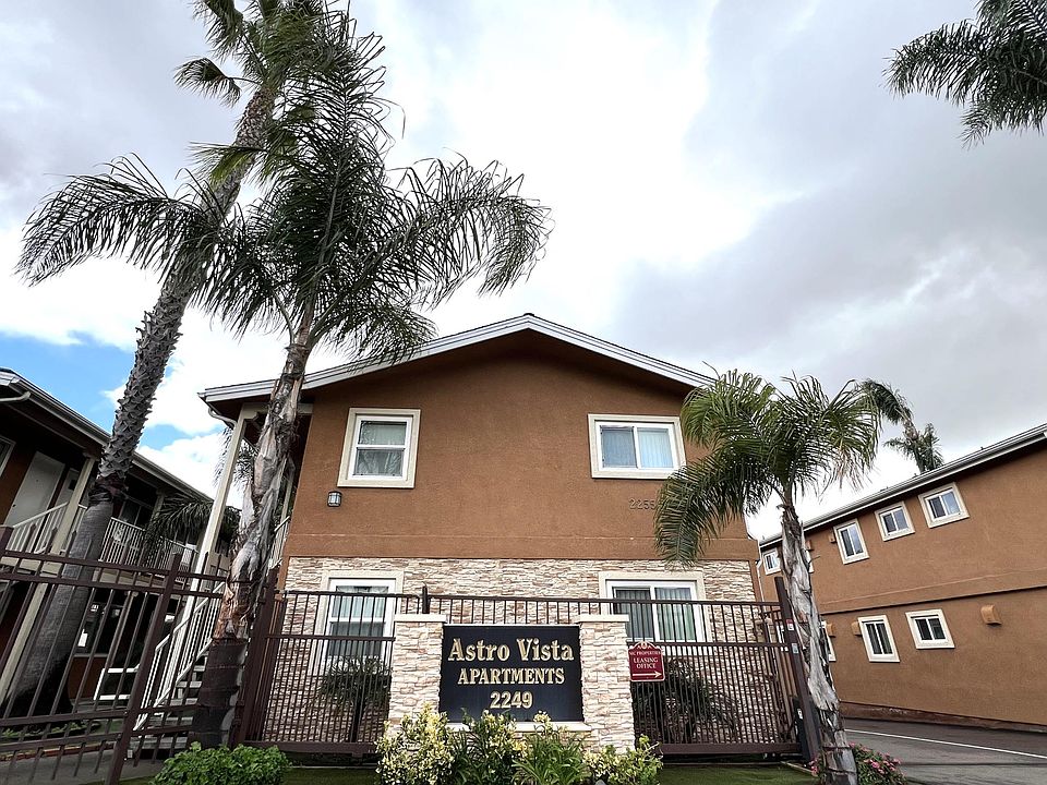 2263 Ulric St 8, San Diego, CA 92111 Zillow