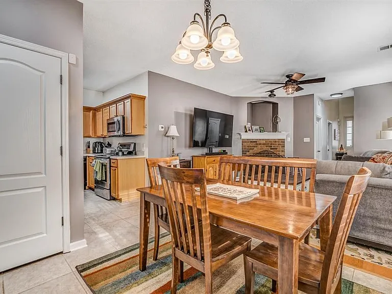 10222 Sterling Ridge Dr — Photo 11