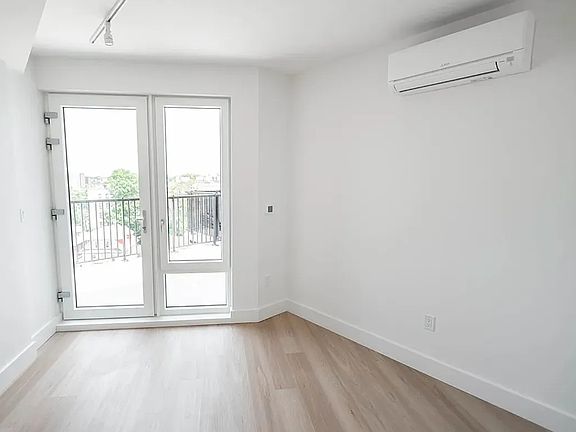 5th image of 1457 Flatbush Ave #702