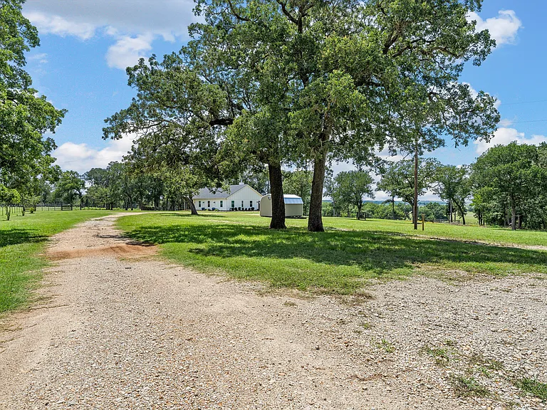 495 Cox Hollow Rd — Photo 32