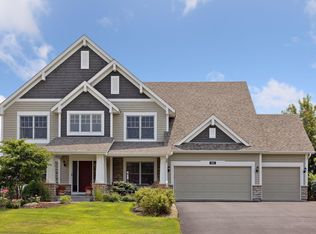 1165 Moers Dr, Chaska, MN 55318