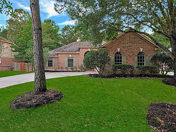 2nd image of 5215 Maple Hill Trl