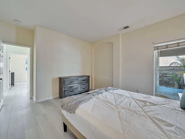 21585 Del Amo St — Photo 17