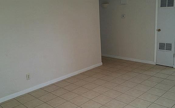 5th image of 5233 Viceroy Dr