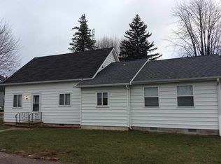 240 Harrison St, Geneva, IN 46740
